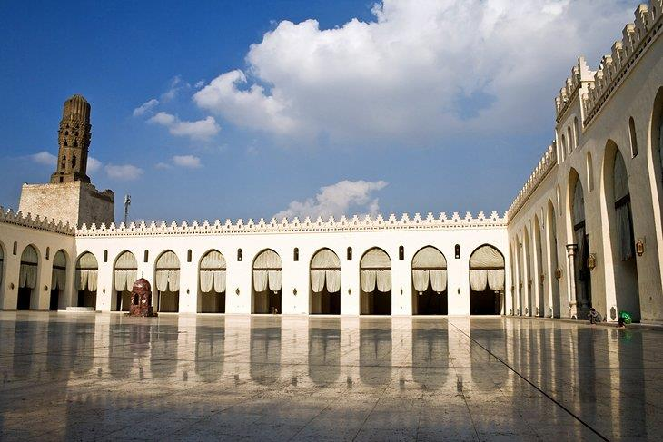 al-hakim mosque,
