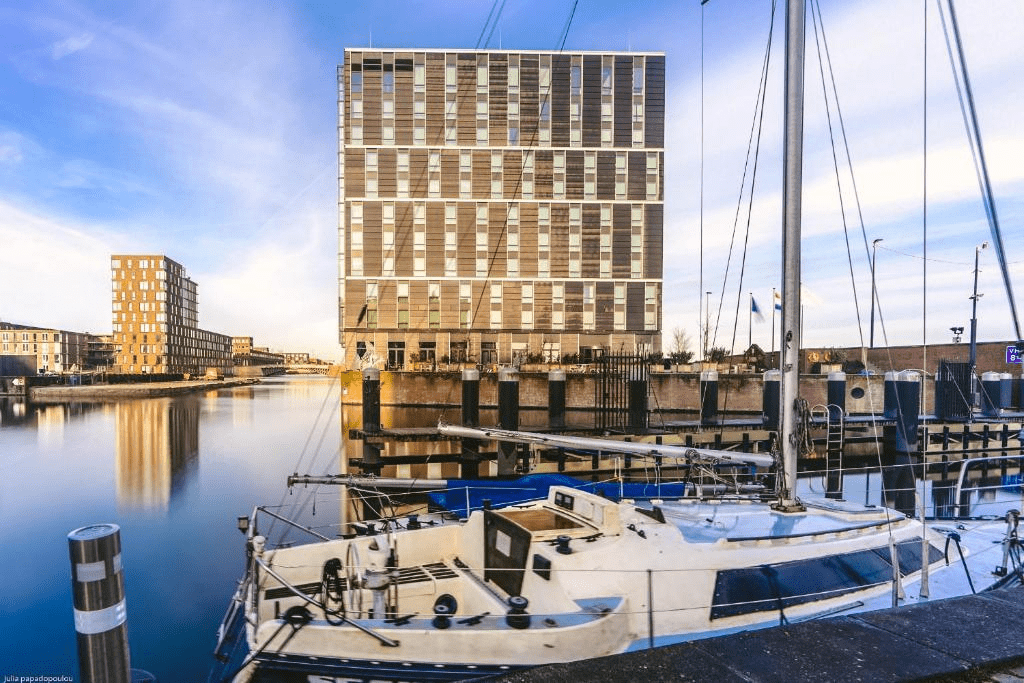 hotels in amsterdam