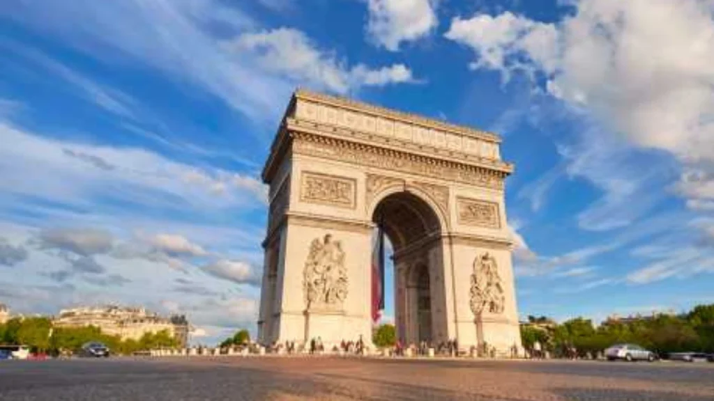 Arc-de-Triomphe-Things-To-Do-In-Paris